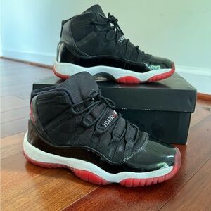 Jordan Bred 11 Retro Playoffs (2012)